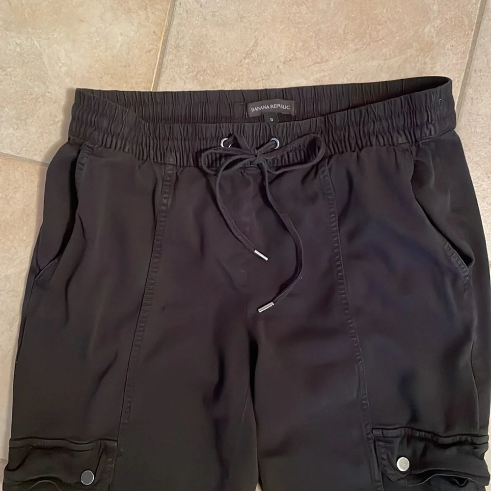 Banana Republic Women S Rayon Spandex Ankle Cargo Pocket Jogger Black Pants